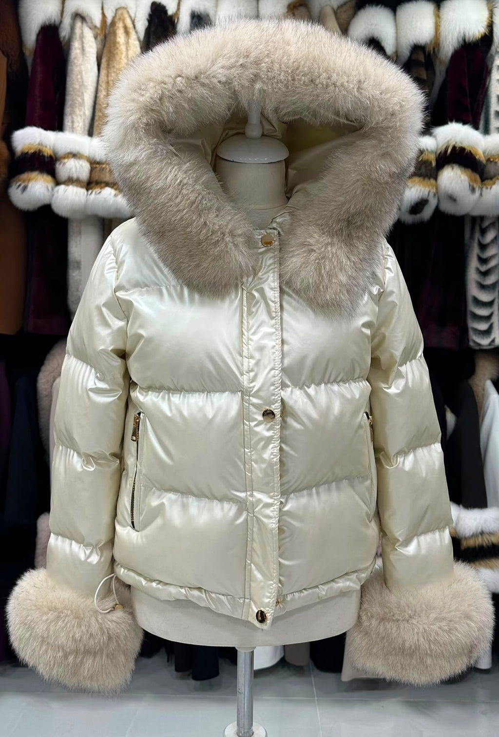 Puffer jakna s krznenom kapuljačom – Bijela – original