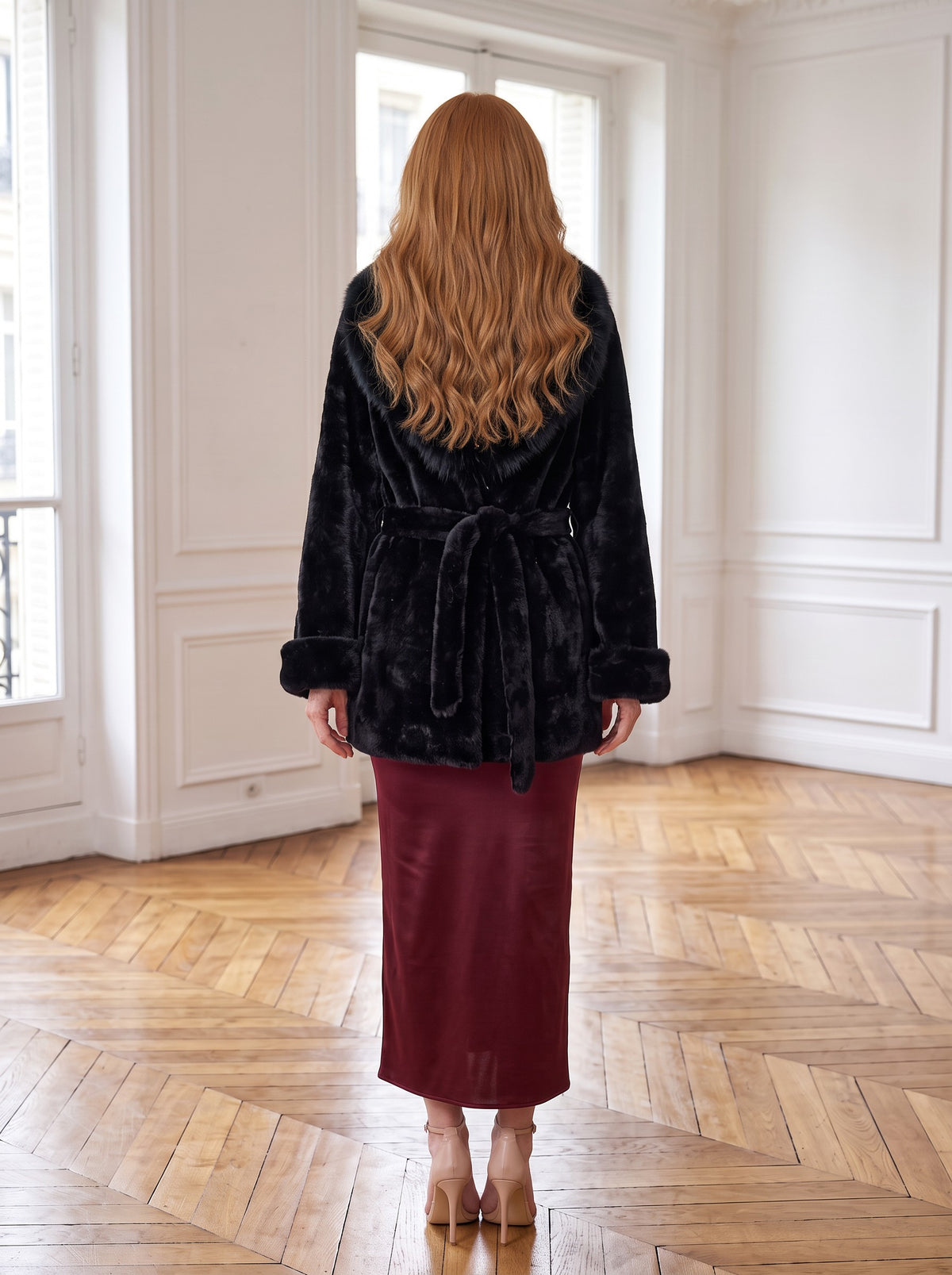 Kimono krzneni kaput s kragnom – Crna – pozadi