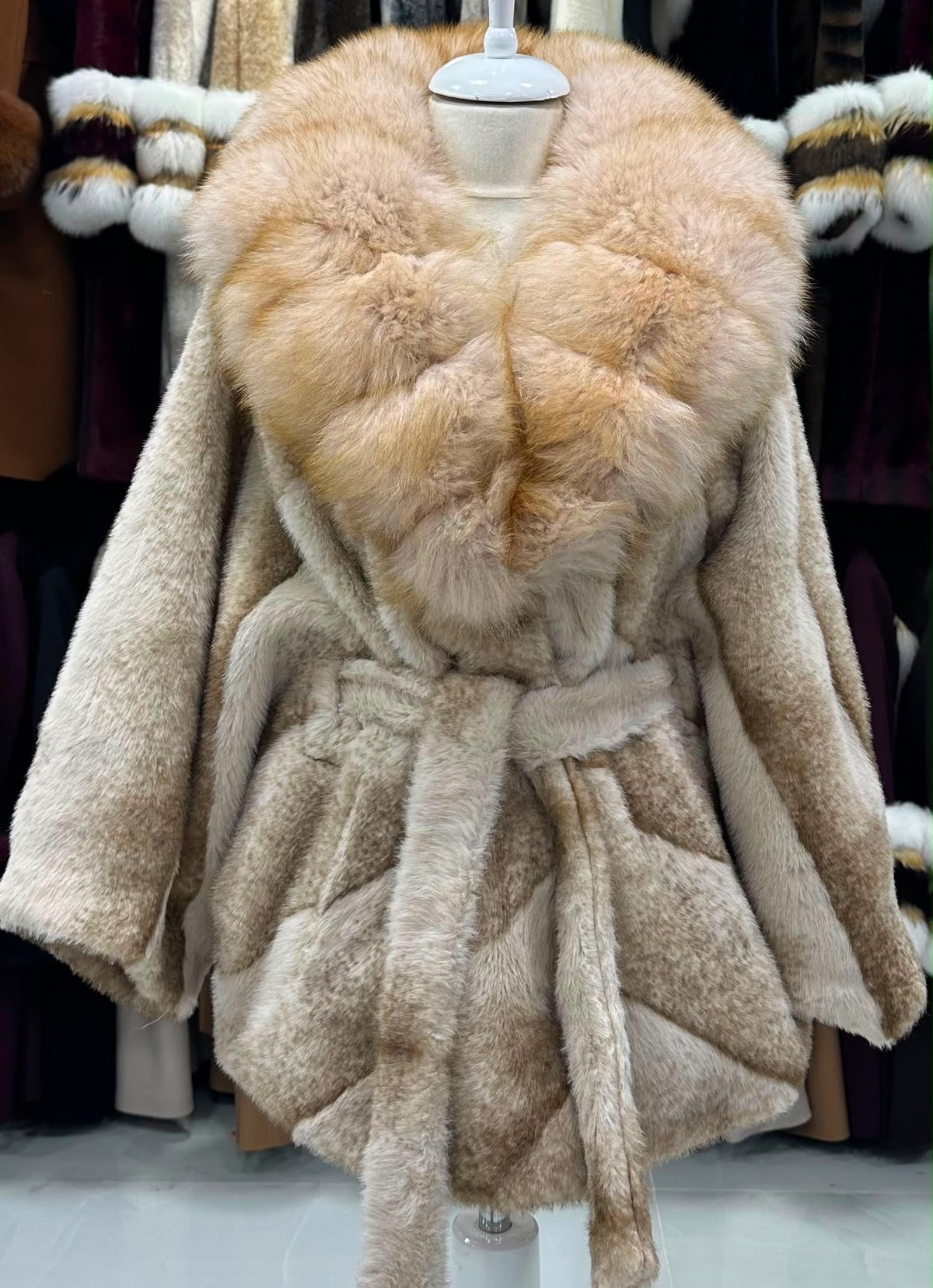 Kimono krzneni kaput s kragnom – Bež – original